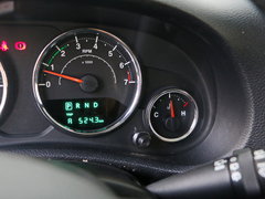 2016款 3.0L Sahara 四门版