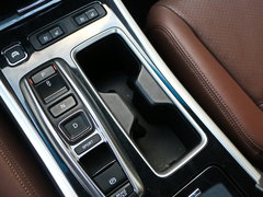 2016款 混动 2.0L 锐尊版