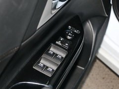 2016款 混动 2.0L 锐尊版