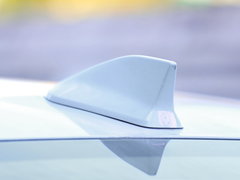 2016款 混动 2.0L 锐尊版