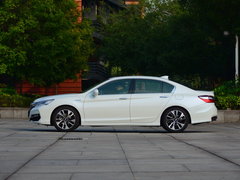 2016款 混动 2.0L 锐尊版