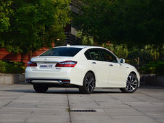 2016款 混动 2.0L 锐尊版