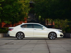 2016款 混动 2.0L 锐尊版
