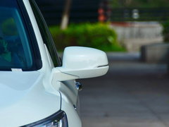 2016款 混动 2.0L 锐尊版