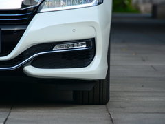 2016款 混动 2.0L 锐尊版