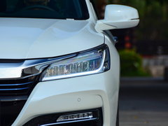 2016款 混动 2.0L 锐尊版
