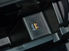 2016款 混动 2.0L 锐尊版