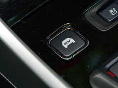 2016款 混动 2.0L 锐尊版