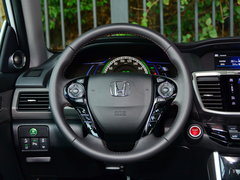 2016款 混动 2.0L 锐尊版