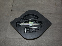 2016款 混动 2.0L 锐尊版