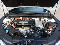 2016款 混动 2.0L 锐尊版
