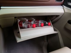 2017款 M5 1.6L 豪华型