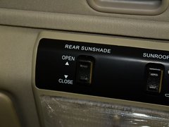 2017款 M5 1.6L 豪华型