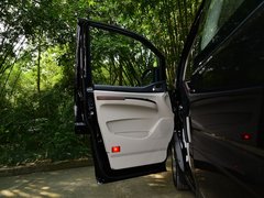 2017款 M5 1.6L 豪华型