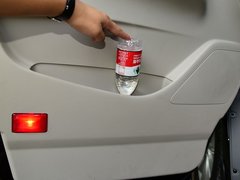 2017款 M5 1.6L 豪华型