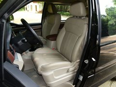 2017款 M5 1.6L 豪华型