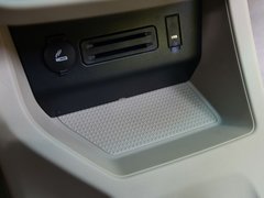 2017款 M5 1.6L 豪华型