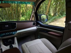 2017款 M5 1.6L 豪华型