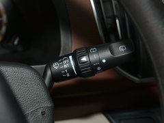 2017款 M5 1.6L 豪华型