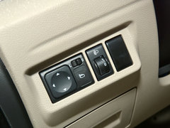 2017款 M5 1.6L 豪华型