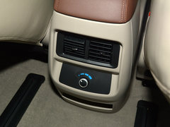 2017款 M5 1.6L 豪华型