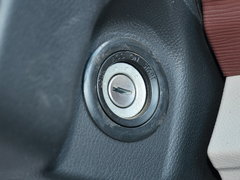 2017款 M5 1.6L 舒适型