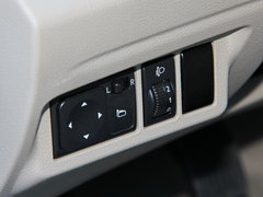 2017款 M5 1.6L 舒适型