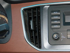 2017款 M5 1.6L 舒适型