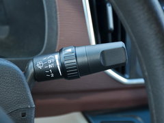 2017款 M5 1.6L 舒适型