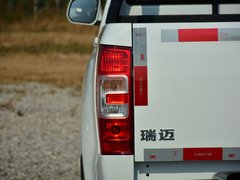 2016款 2.8T 四驱加长货箱豪华款JE493ZLQ4CA