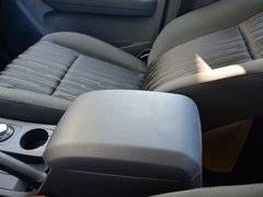 2016款 2.8T 四驱加长货箱豪华款JE493ZLQ4CA