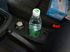 2016款 2.8T 四驱加长货箱豪华款JE493ZLQ4CA