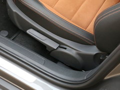 2017款 230TSI 自动豪华型