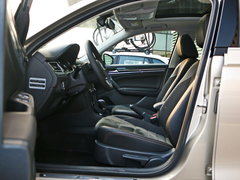2017款 230TSI 自动豪华型