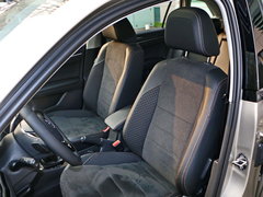 2017款 230TSI 自动豪华型
