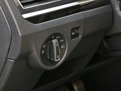 2017款 230TSI 自动豪华型