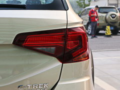 2017款 230TSI 自动豪华型