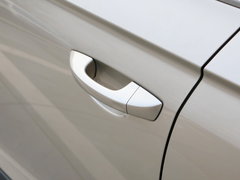 2017款 230TSI 自动豪华型