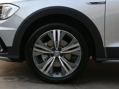 2017款 230TSI 自动豪华型