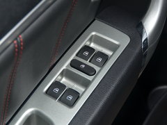 2017款 红标 运动版 1.5T 自动两驱豪华型