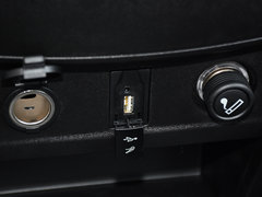 2017款 红标 1.5L AMT豪华型