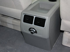 2017款 M3L 2.0L 7座标准型