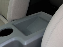2017款 M3L 2.0L 7座标准型