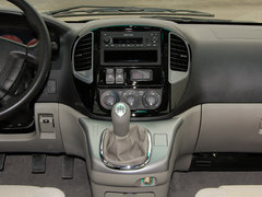 2017款 M3L 2.0L 7座标准型
