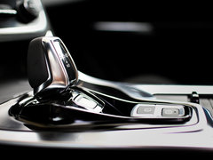 2017款 2.0T 两驱耀Pro版