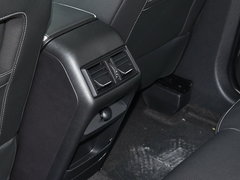 2017款 1.6T 自动尊贵型