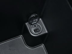 2017款 1.6T 自动尊贵型