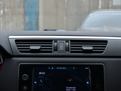 2017款 1.6T 自动领先型