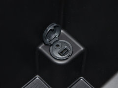 2017款 1.6T 自动领先型