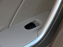 2017款 2.0L CVT领尚版